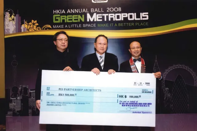 Dr. Cecil Chao presenting an award during the ceremony.