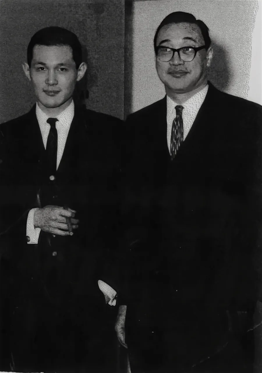 A photo of Dr. Cecil Chao and his father Mr. Chao Tsong-Yea.